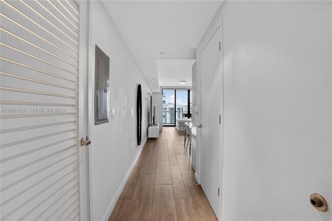 Photo - 1010 Brickell Ave Unit 3510