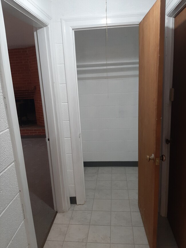 Photo - 1701 Rugby Ave Unit Basement Apt