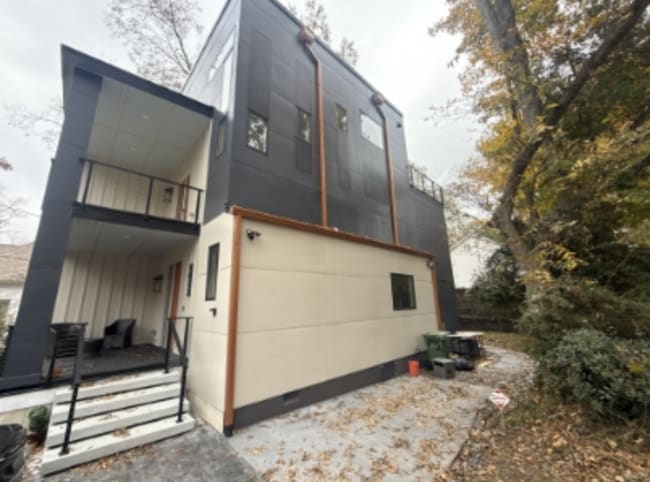 Photo - 1073 Hemphill Ave NW