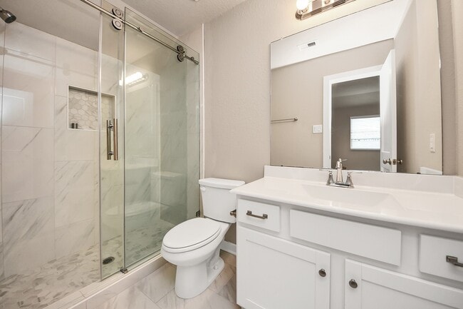 Photo - 6030 Rivercane Way