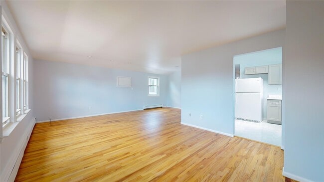 Photo - 221-19 Fairbury Ave Apartment