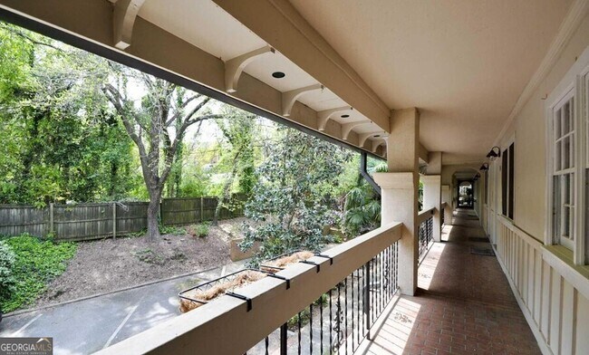 Photo - 655 E Campus Rd