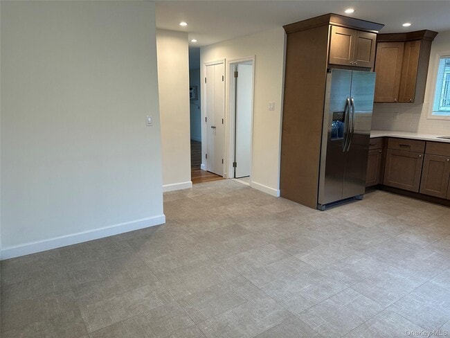 Photo - 32 Marwood Rd S