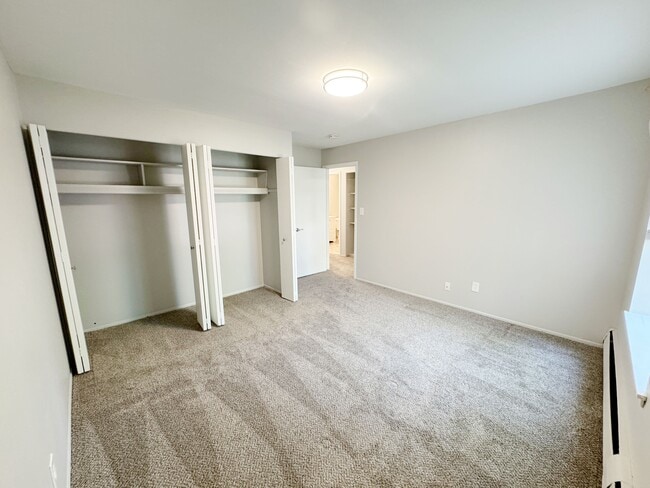 Harvard House Apartments