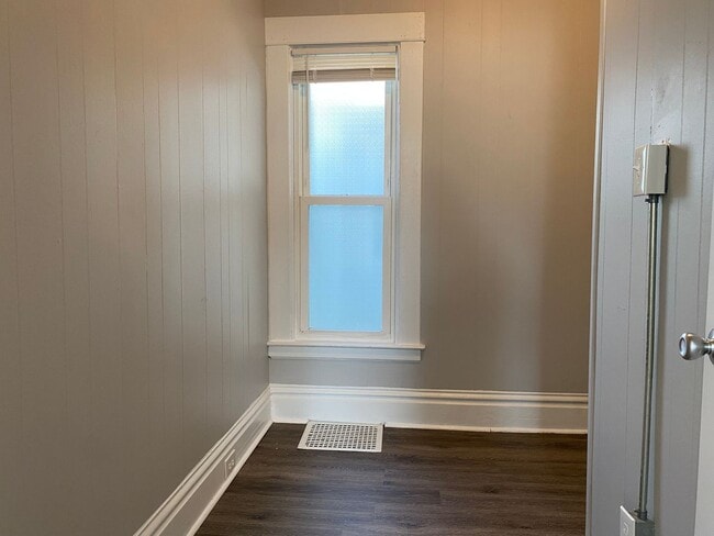 Photo - 1101 Crosby St NW