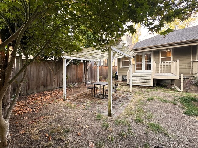 Photo - 1Bd/1Ba Seattle Duplex