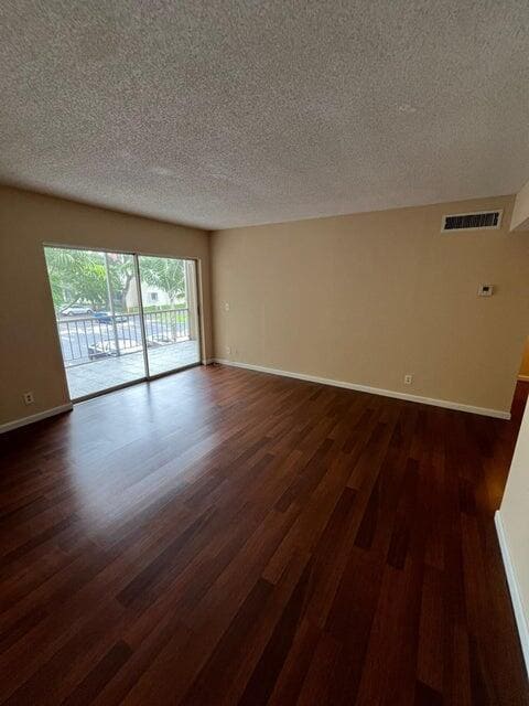 Building Photo - 632 NW 13th St Unit 25 Rental