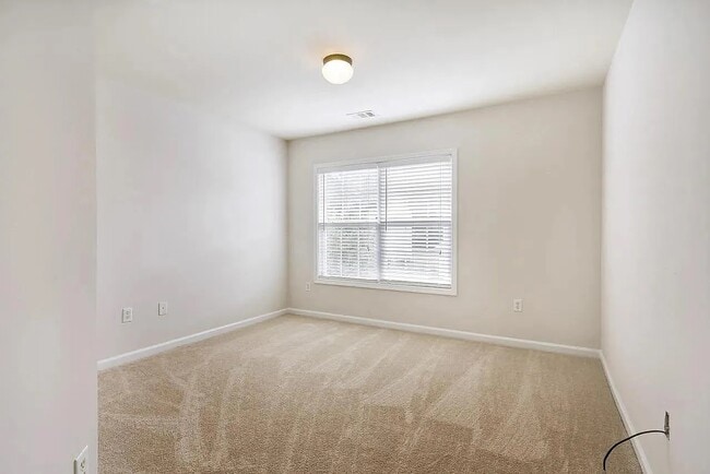 Photo - 126 Jordan Crest Ct