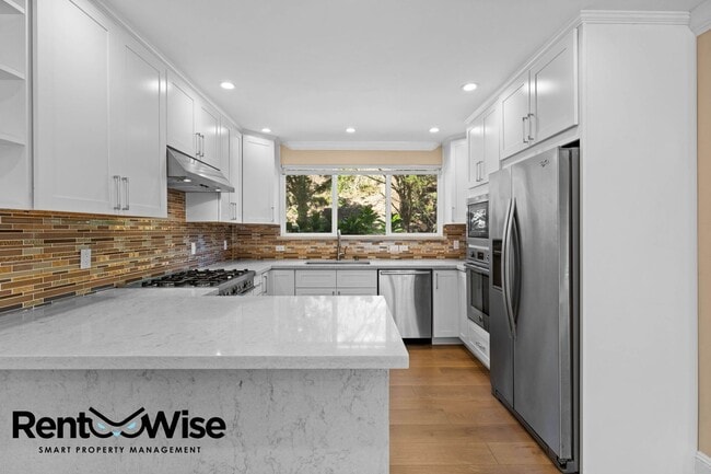 Photo - 74 Farview Ct