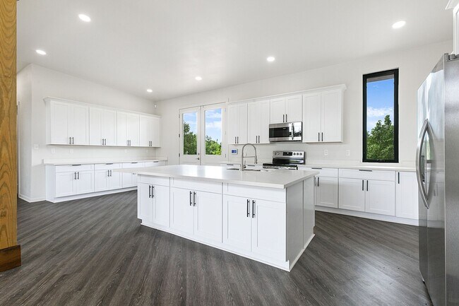 Photo - Gorgeous Slidell Newer Construction! Must ...