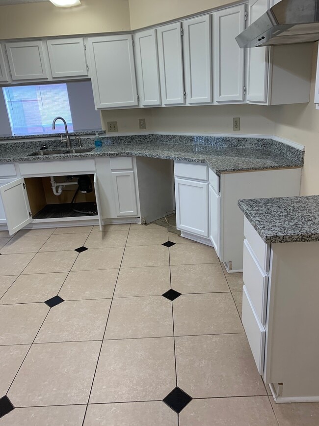 Photo - 16738 Quail Briar Dr