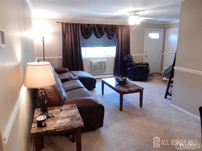 Photo - 1022 Cricket Ln