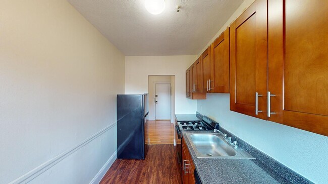 Photo - 302 Washington St Unidad #57
