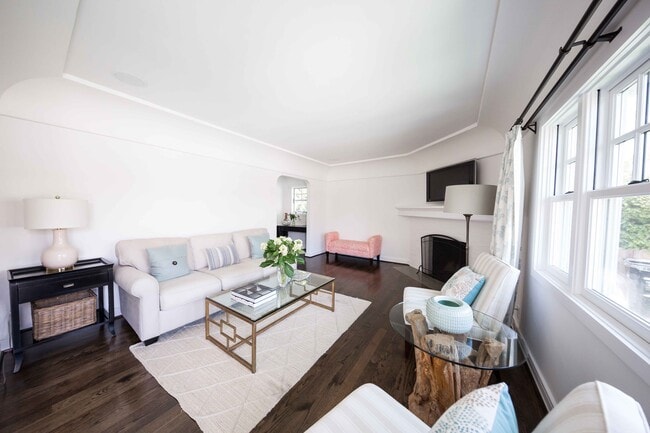 Photo - 1701 Monterey Blvd