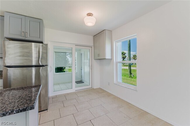 Photo - 16599 Davis Rd