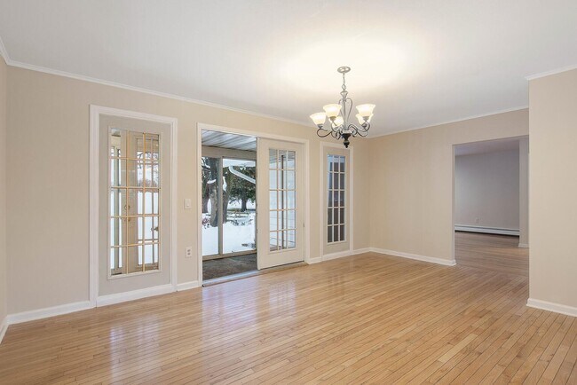 Photo - 4489 Pompey Center Rd