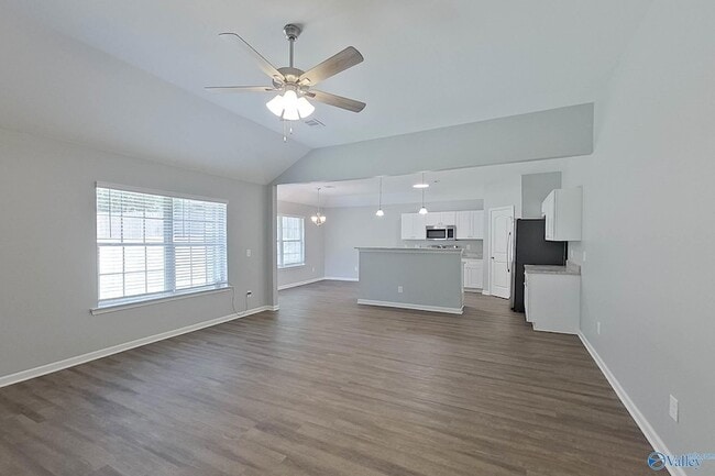112 Live Oak Dr