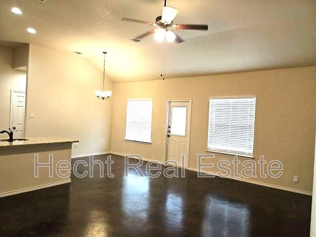 Photo - 222 Stacy Ln