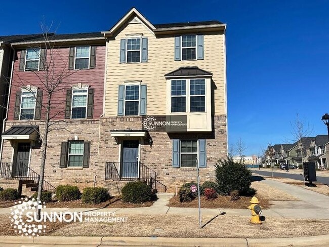 Building Photo - Beautiful 3-story End Unit in City Park!