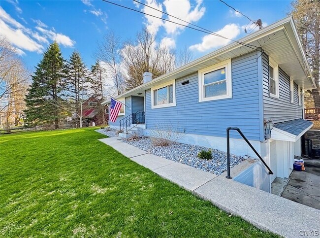 Photo - 4055 Bristol Rd