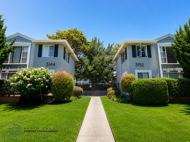 3144-3152 S. Barrington Ave.