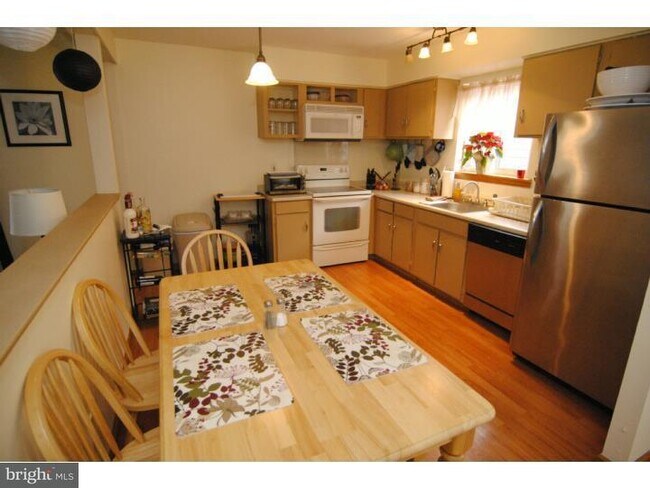 Photo - 606 Meadow Woods Ln Unit 606