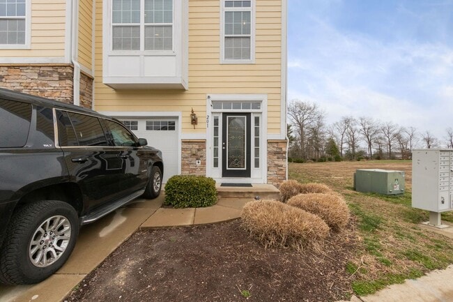 Building Photo - **COMING SOON**  WATER VIEW TOWNHOME IN MONROE POINT – COLONIAL BEACH, VA