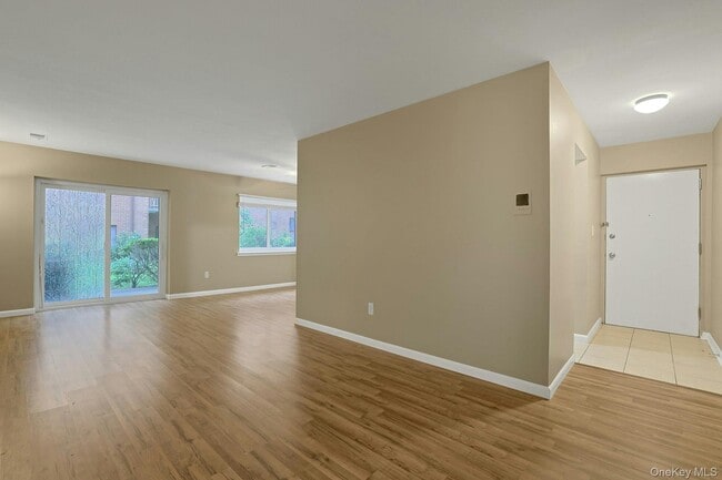 214 Kennedy Dr