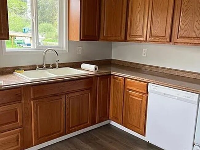 Photo - Fenced corner lot centrally located 2 bedroom 1 bath House