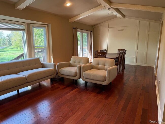 Photo - 36157 Parklane Cir