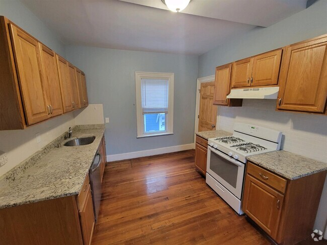 Building Photo - 89 Cedar St Unit 2 Rental
