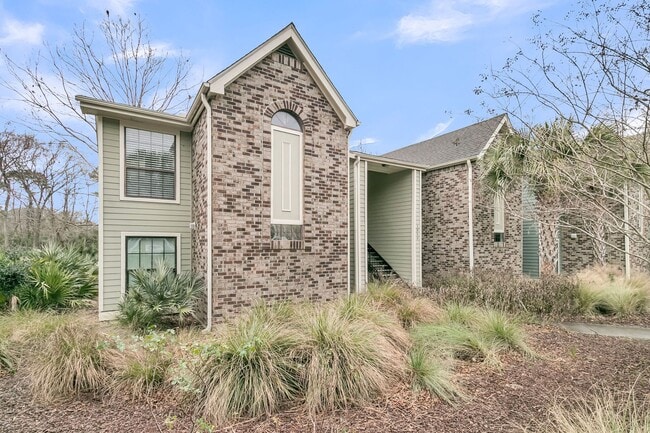 Photo - Charming 2BR/2BA Condo with Water Views in Sought-After Montclair – Mount Pleasant, SC Unit D