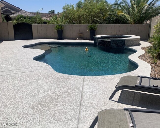 Photo - 2042 Poetry Ave