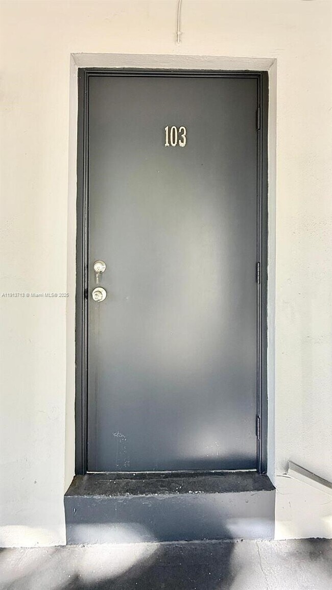 Photo - 42 SW 14th St Unit 103