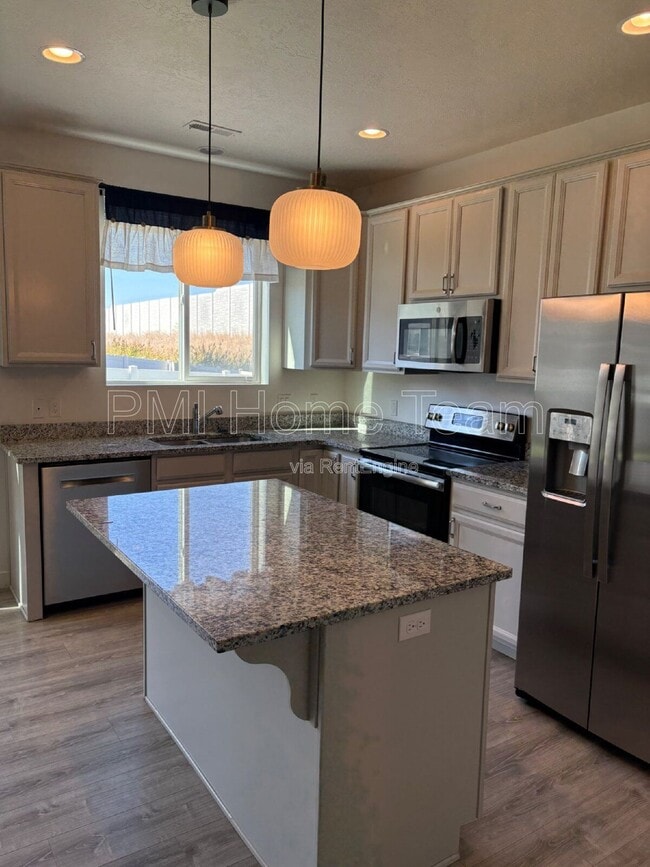 Photo - 1546 W Parkview Dr