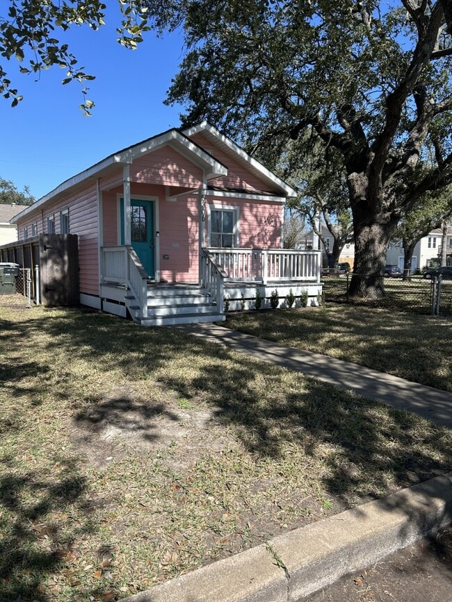 Building Photo - 5306 Avenue P 1/2 Rental