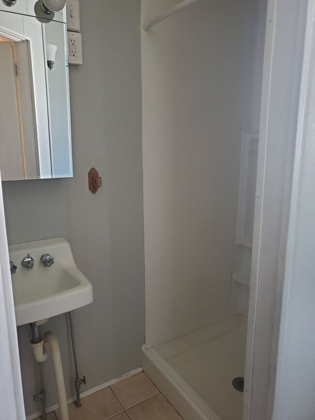 Photo - 218 E Liberty St Unidad Apt. 2