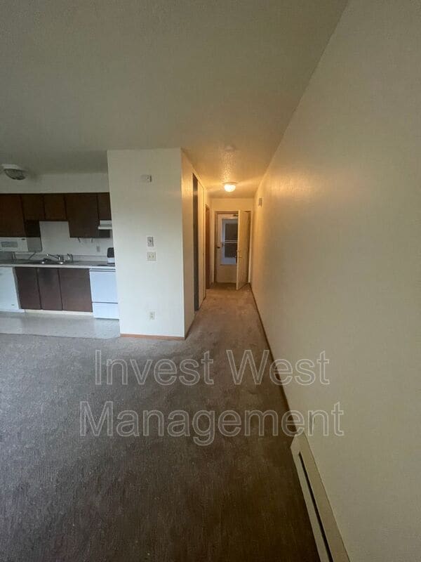 Photo - 1701 E Reserve St