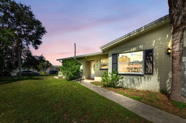 Photo - Charming 3 bedroom 2 bath in North Clearwa...