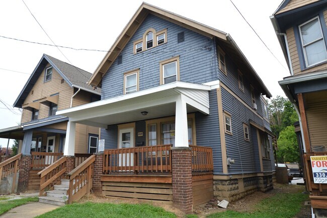 Photo - 511 E Buchtel Ave House