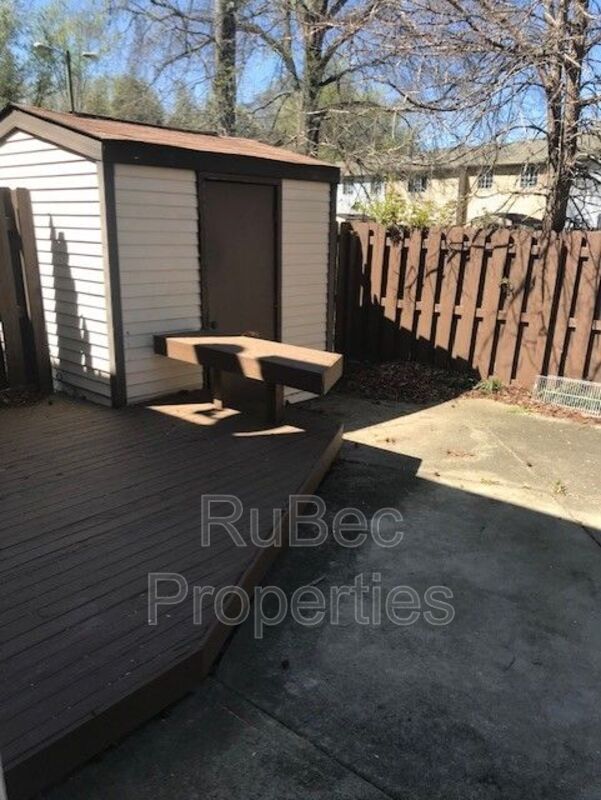 Photo - 7622 Holly Grove Ct