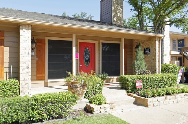 Oficina de arrendamiento en la entrada - The Oakley