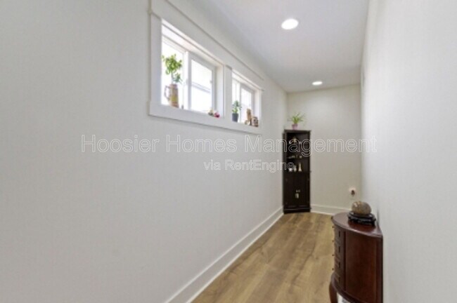 Photo - 728 Cottage Ave