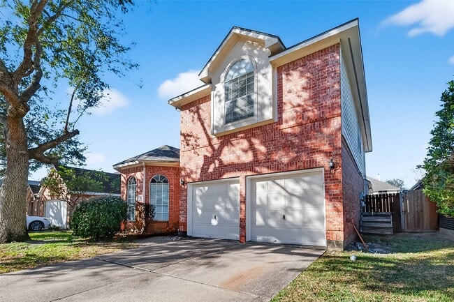 Photo - 910 Norfolk Dr