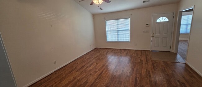 Photo - Prime Location Townhouse