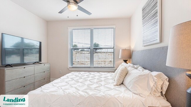 Photo - 15950 Chase Hill Blvd Unidad 2303