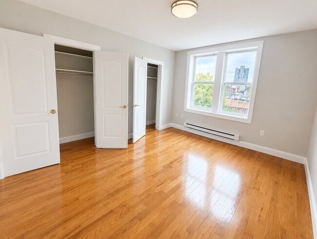 6611 Broadway Unit D1