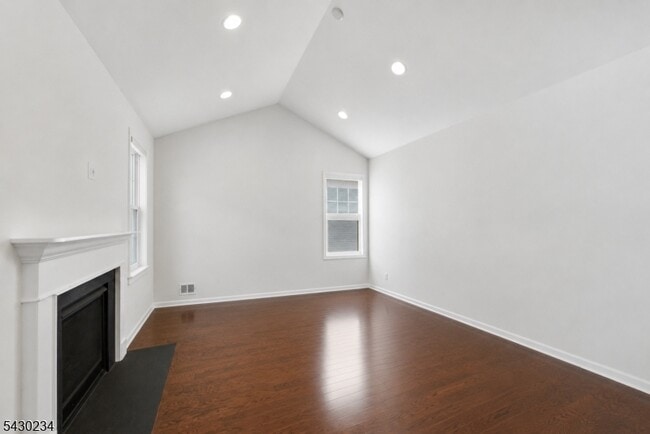 Photo - 133 Savoth Ln