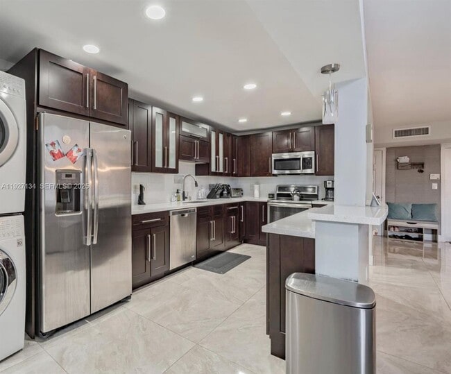 Photo - 550 NW 210th St Unit 102-29