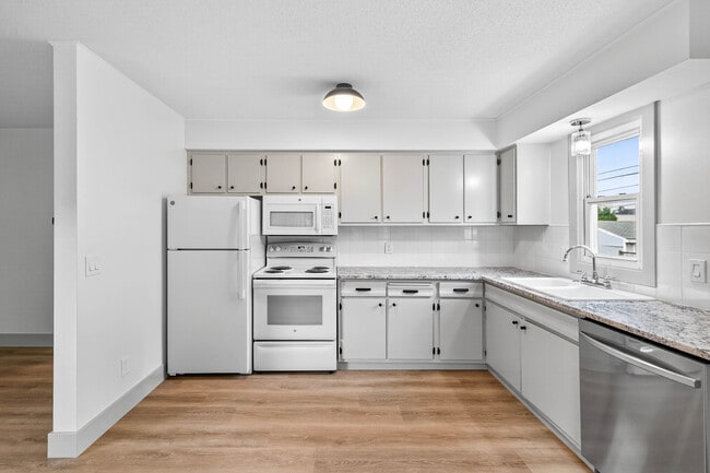 Photo - 135 16th Ave NE Unidad 3